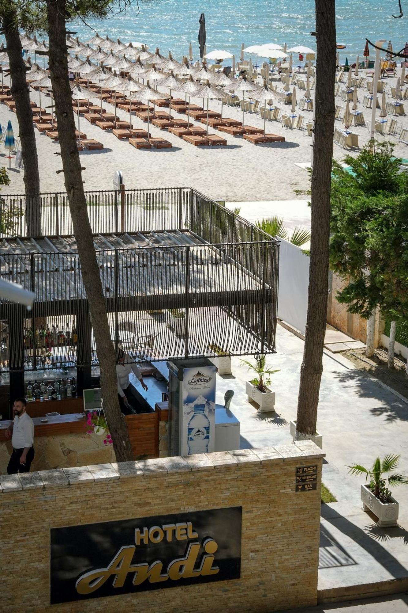 Hotel Andi Kryemëdhenji Exterior foto