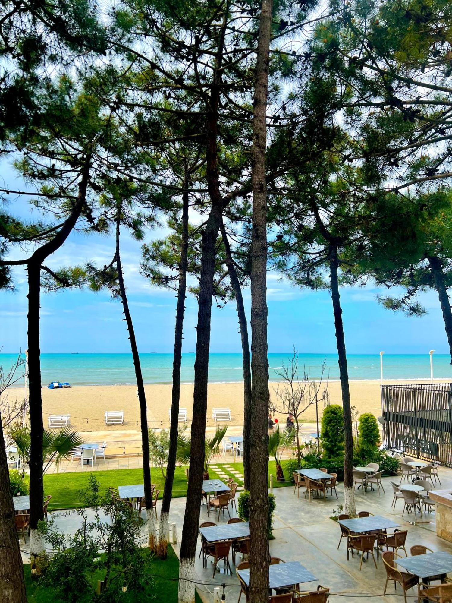 Hotel Andi Kryemëdhenji Exterior foto